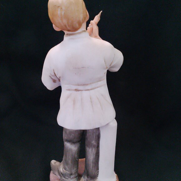 Vintage figurine of a Pharacist - Picture 2 of 2
